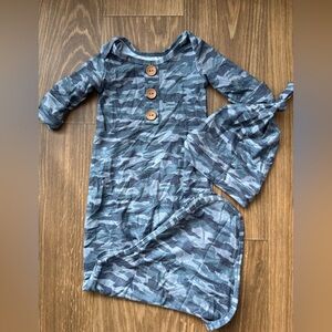 NWOT Caden Lane Newborn Gown and Hat 0-3mo